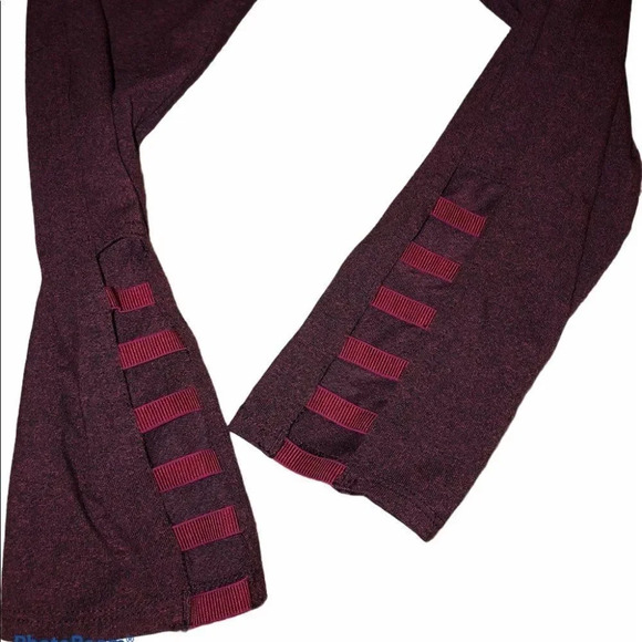 Victoria’s Secret Sport Tights Size Small NWOT - Picture 3 of 7